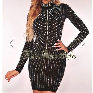 black beautiful rhinestone long sleeve dress